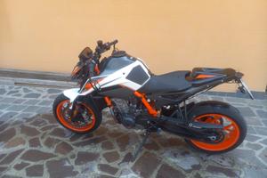 Ktm Duke 890 R