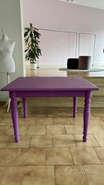 Tavolo in legno restaurato viola opaco