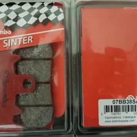 coppia pastiglie anteriori Brembo 