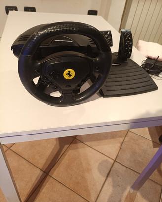 Volante e Pedaliera Thrustmaster Ferrari Force GT