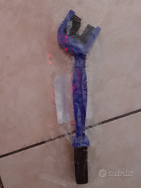 Spazzola per pulire le catene e ruote