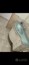 Mobile bagno sospeso con top in cristallo