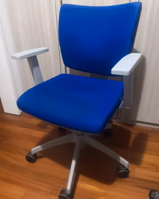 sedia ufficio ergonomica 