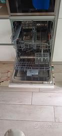 Lavastoviglie Ariston