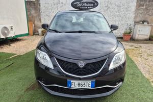 Lancia Ypsilon 1.2 69 CV 5 porte Silver
