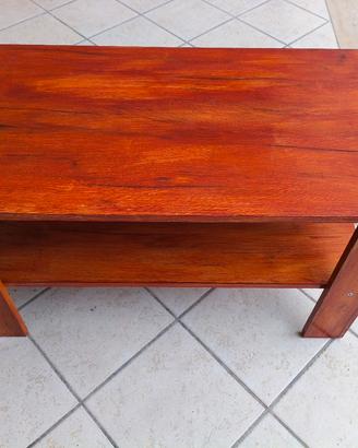 Tavolino basso in legno