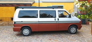 volkswagen caravelle 2.4  passo lungo