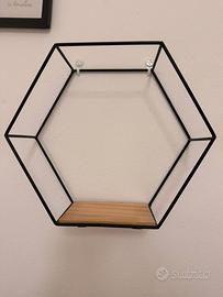 Mensola esagonale in metallo nero e legno