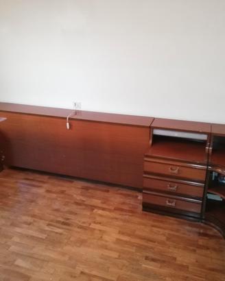 Arredamento completo stanza anni '70