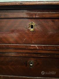 Cassettone Comò in legno massello con specchio