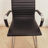 N. 2 poltrone da ufficio