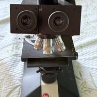 Microscopio da laboratorio anni 80/90
