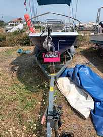 Barca a motore renger