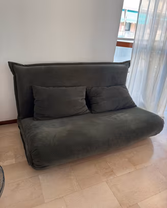 Divano letto due posti in velluto a coste. L: 160
