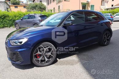 AUDI A1 SPB 40 TFSI S tronic Identity Black