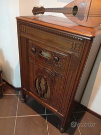 mobile radio d'epoca RCA VICTOR