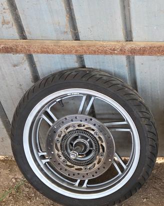 Cerchio e gomma anteriore completo honda sh 300 