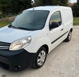 Renault Kangoo autocarro 1,5 cc. Diesel 3 posti