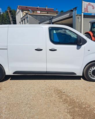 OPEL VIVARO 1.5 75 K / Van