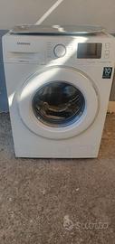 Lavatrice Samsung EcoBubble 7kg WF70F5E5U2W