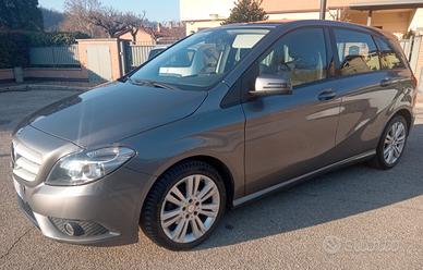 MERCEDES Classe B 180 CDi 2014