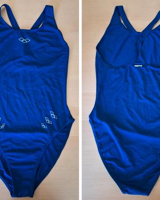 Costumi da bagno per nuoto