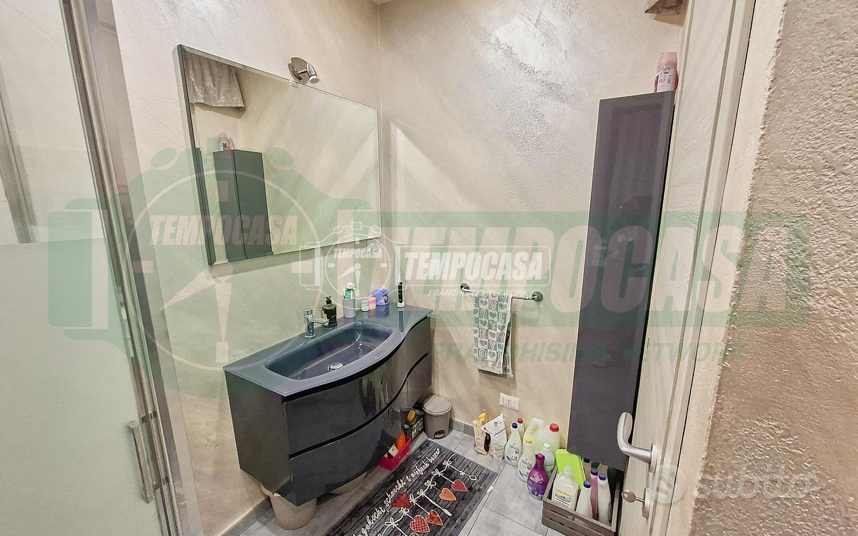 Apartment in Lainate, Milano - Altro