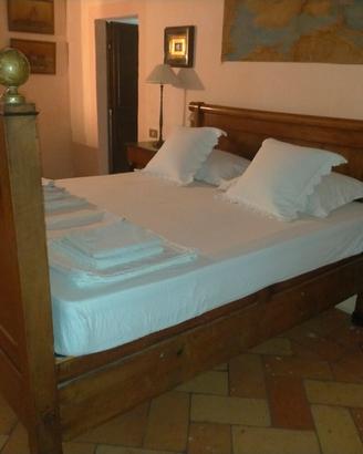 letto antico impero in legno
