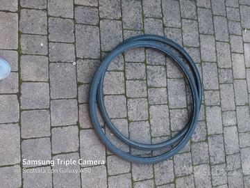 copertoni da 28" poco usati "Traveller"