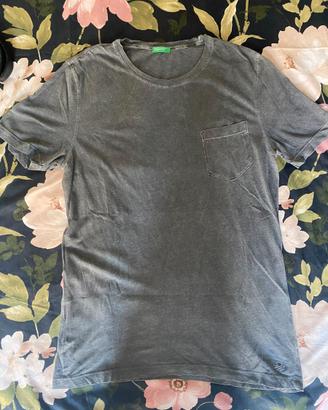 T-shirt Benetton grigio lavato con taschino - L