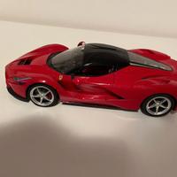 AUTO FERRARI ROSSA
