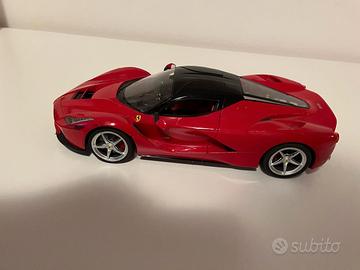 AUTO FERRARI ROSSA