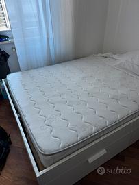 Letto BRIMNES IKEA, materasso e armadio