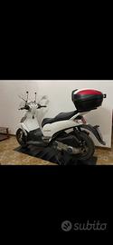 Scarabeo 300