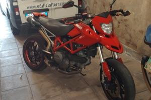 Ducati Hypermotard 796