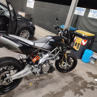 Aprilia Dorsoduro 750