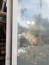 Porta scorrevole in alluminio bianco