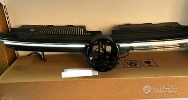 GRIGLIA FRONTALE GOLF 8 VIII GTD - LED