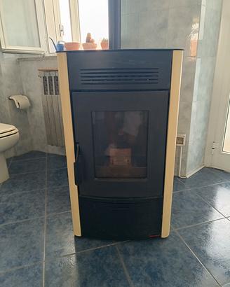 Stufa a pellet Dorina Nordica Extraflame