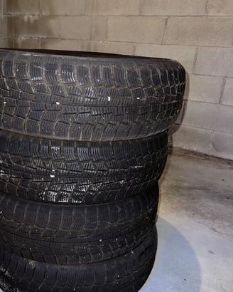 Pneumatici invernali 185/65/15