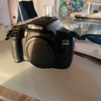 CANON 1300D reflex macchina fotografica