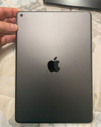 Ipad 10.2” 8^gen con tastiera logitech combo touch
