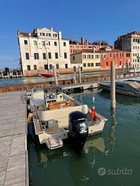 Boston whaler 18 outrage classic