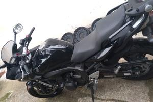 YAMAHA FAZER S2 600