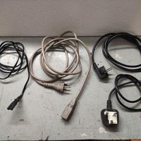 Cavi vari 220V computer notebook ecc in blocco