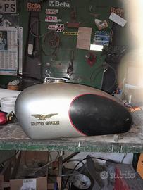 Serbatoio benzina olio moto guzzi