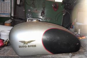 Serbatoio benzina olio moto guzzi