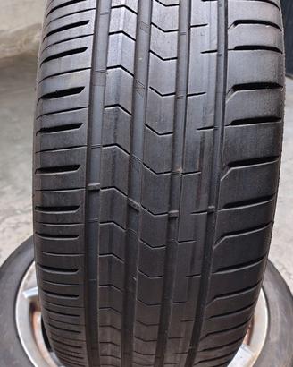 Gomme 215/45/17