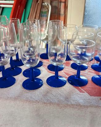 SERVIZIO BICCHIERI BASE BLU 33 PZ.