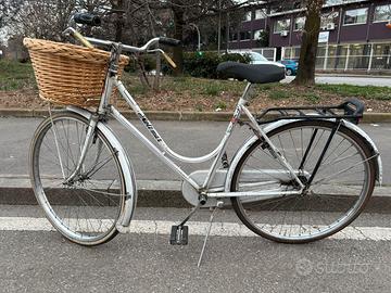 Bici 26donna vintage bacchetta pronta milano lambr